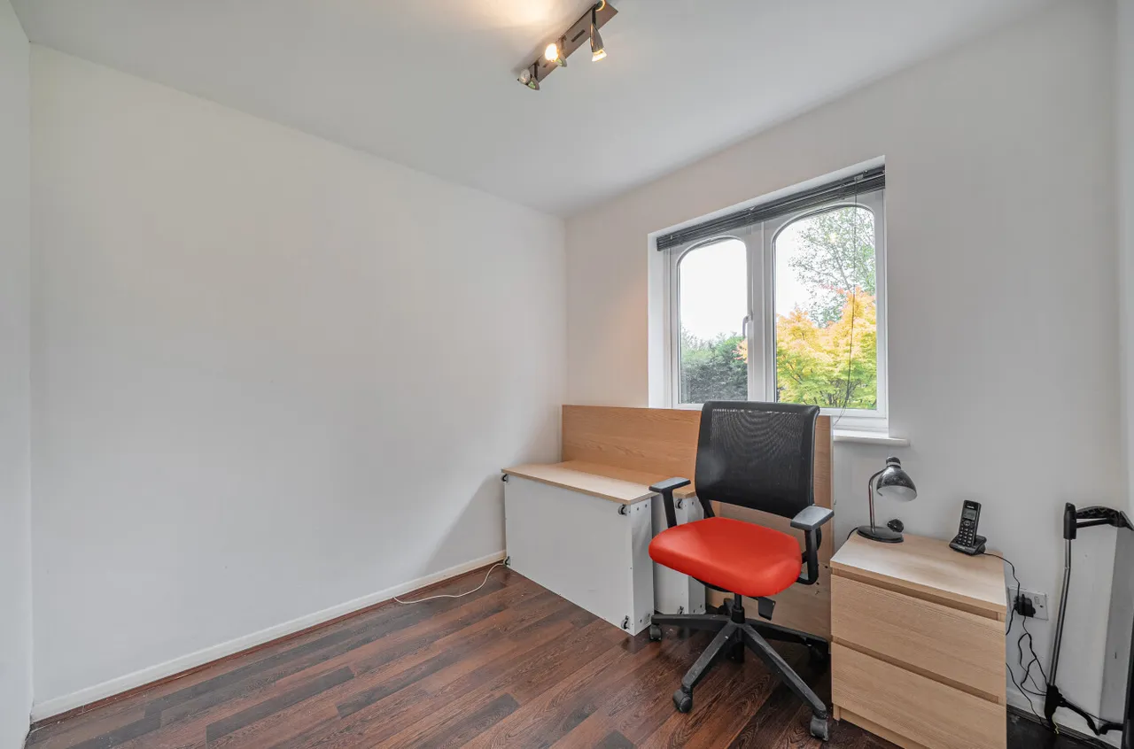 Rubus Close, West End, Woking, Surrey, GU24 9XD, photo 11