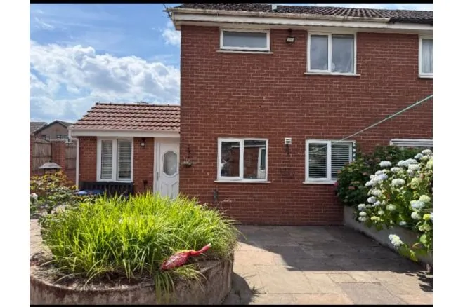 Quakerfields, Westhoughton, BL5, photo 16