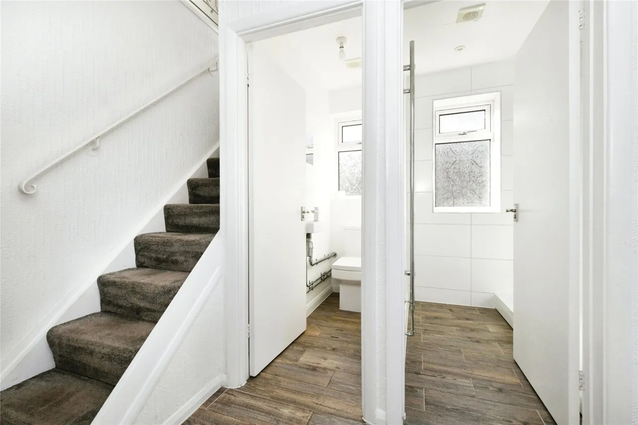 Victors Crescent, Hutton, Brentwood, Essex, CM13, photo 9