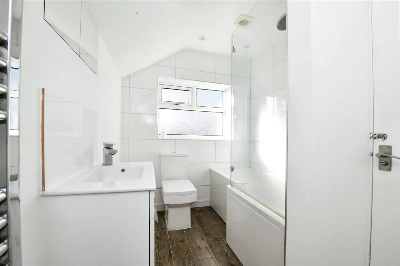 Victors Crescent, Hutton, Brentwood, Essex, CM13, photo 17