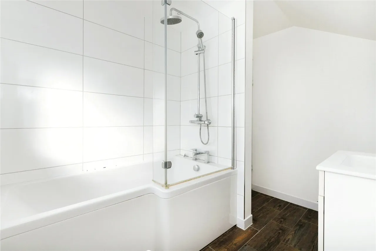 Victors Crescent, Hutton, Brentwood, Essex, CM13, photo 13