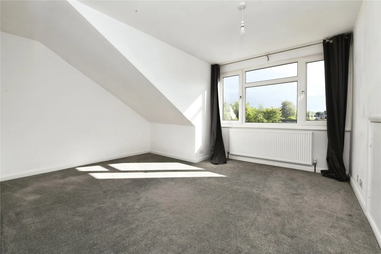 Victors Crescent, Hutton, Brentwood, Essex, CM13, photo 15