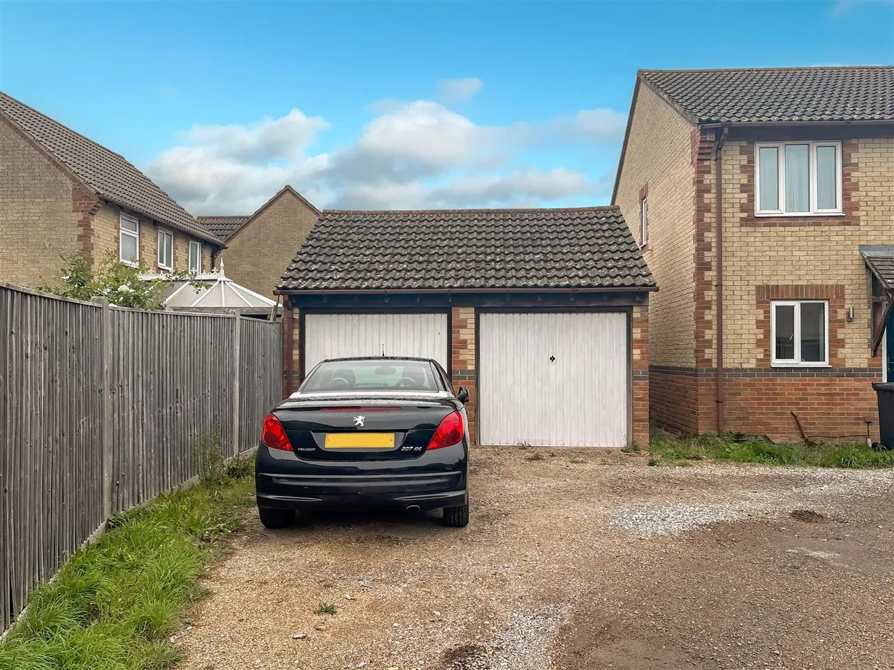 Wills Close, Ford, photo 15