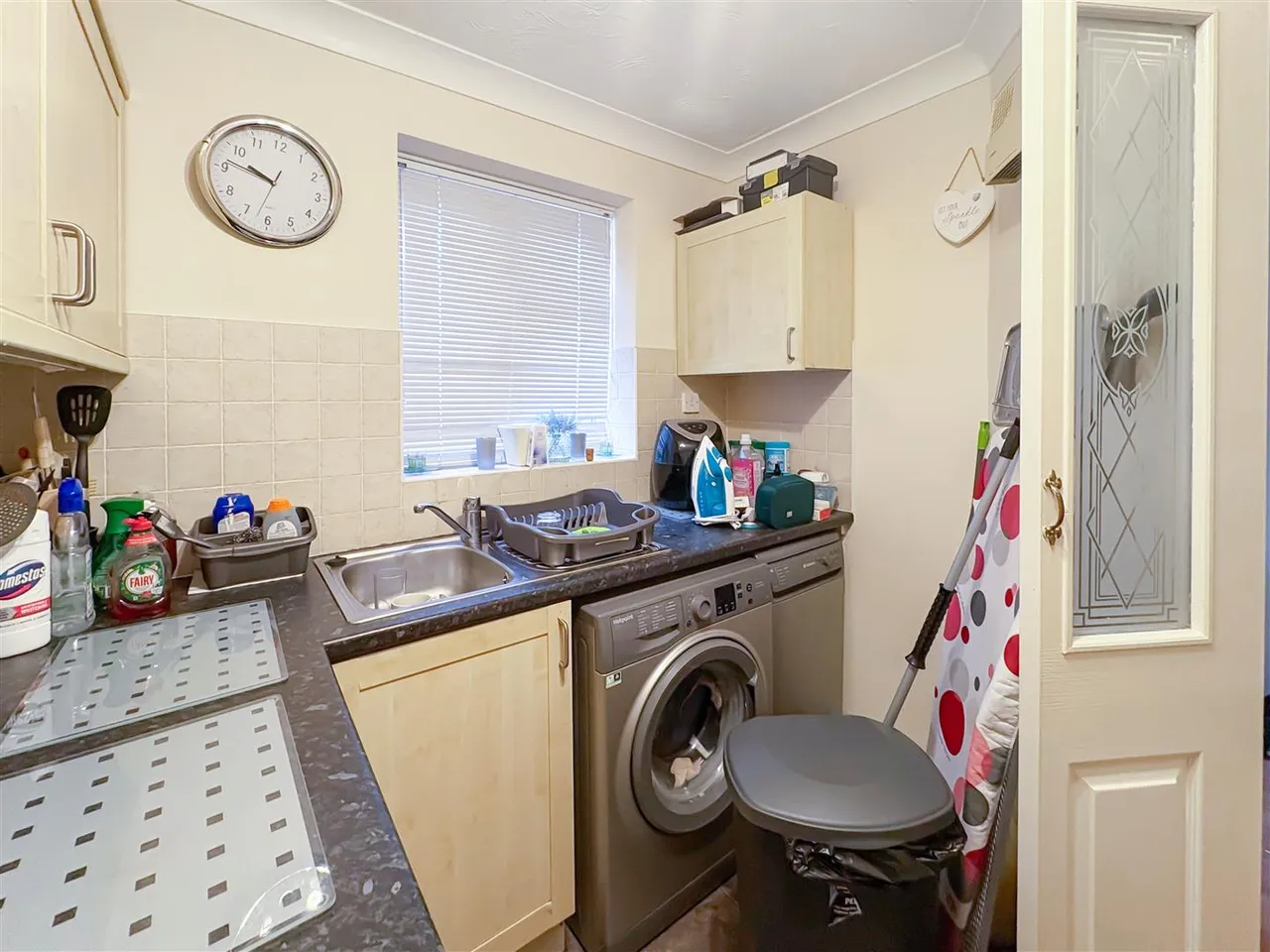 Wills Close, Ford, photo 7