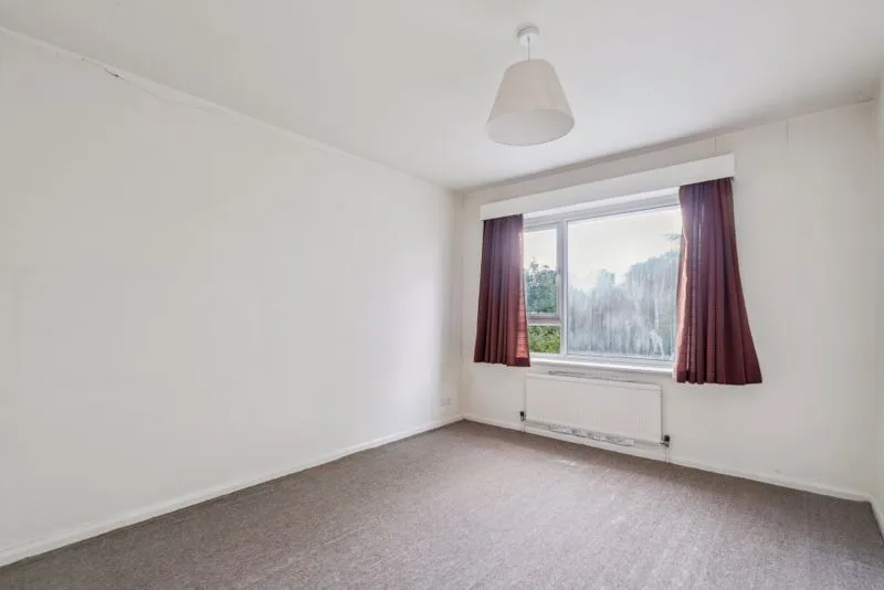 Southbourne Drive, Bourne End SL8 5RY, photo 11