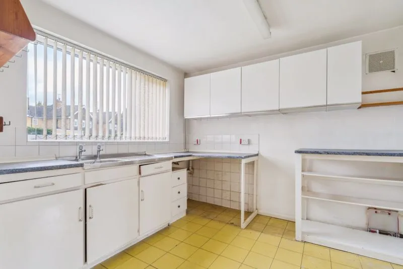 Southbourne Drive, Bourne End SL8 5RY, photo 8