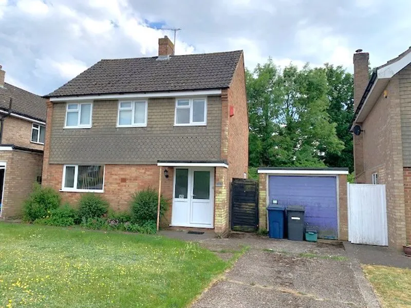 3 bed house for sale — Southbourne Drive, Bourne End SL8 5RY