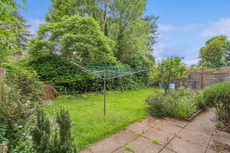Southbourne Drive, Bourne End SL8 5RY, photo 2