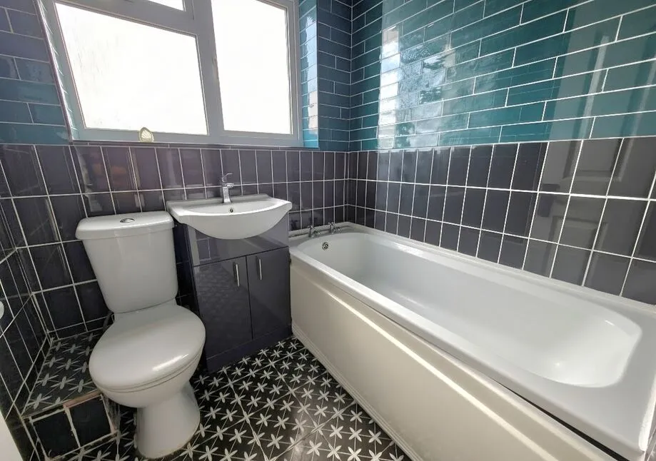 St. Johns Court, Warwick, Warwickshire, CV34, photo 3