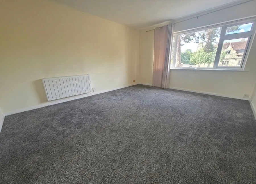 St. Johns Court, Warwick, Warwickshire, CV34, photo 2