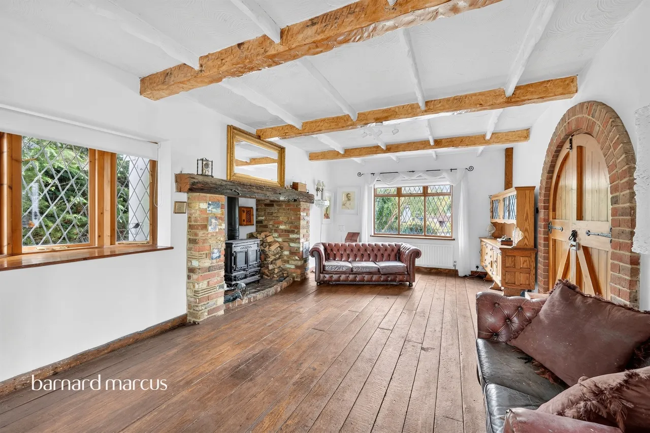 Longdown Lane North, Epsom, KT17, photo 2