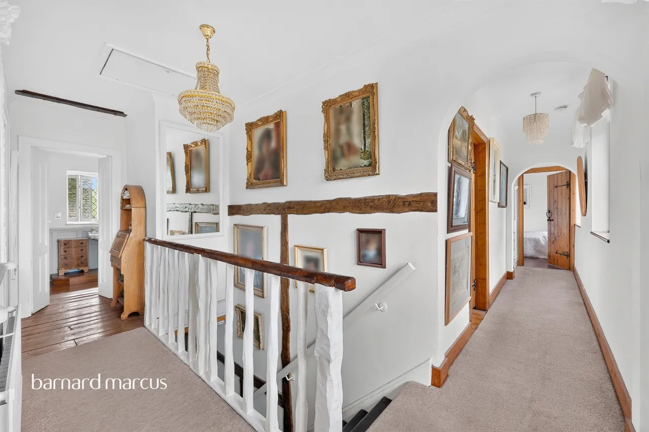 Longdown Lane North, Epsom, KT17, photo 12