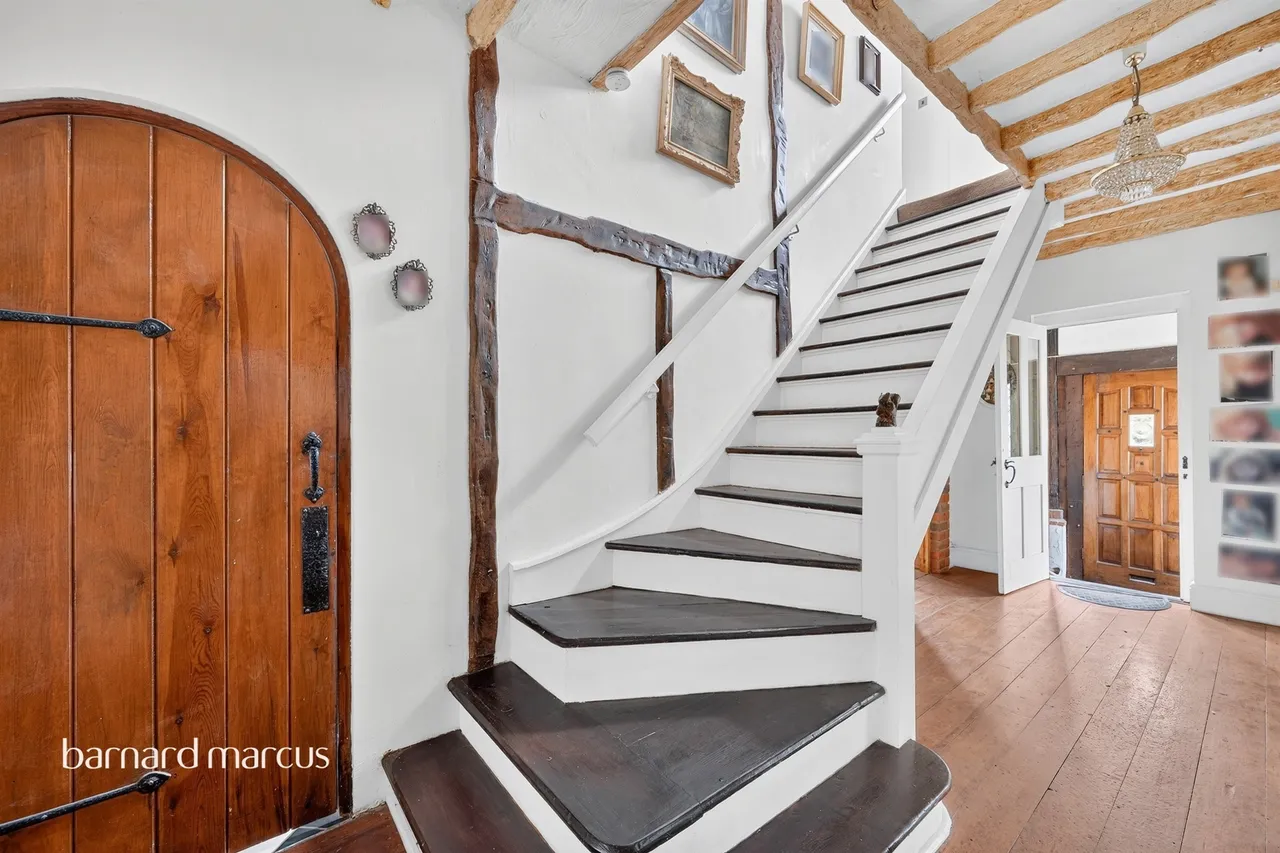 Longdown Lane North, Epsom, KT17, photo 5