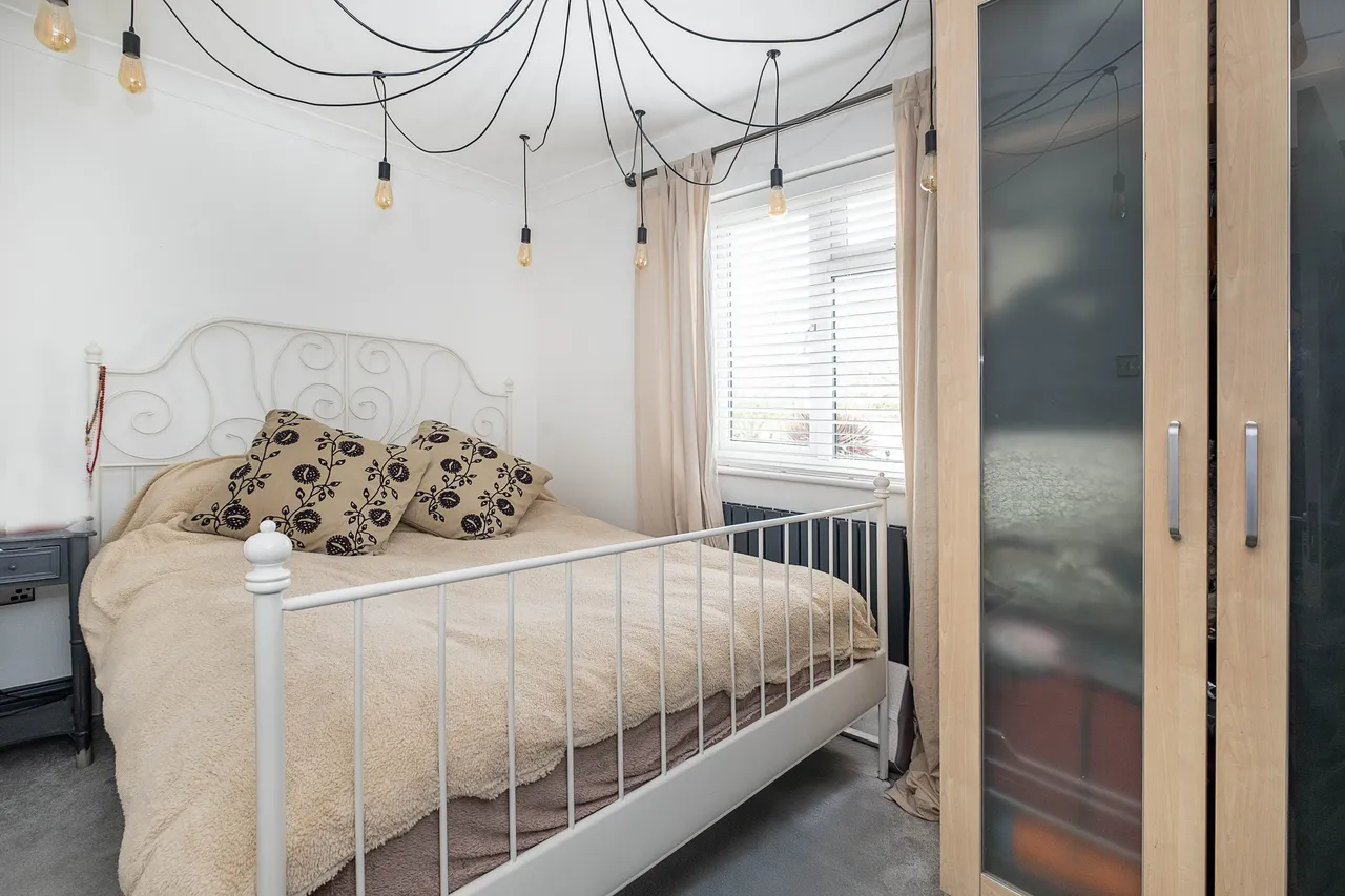 Chertsey Road, Twickenham, TW2, photo 7