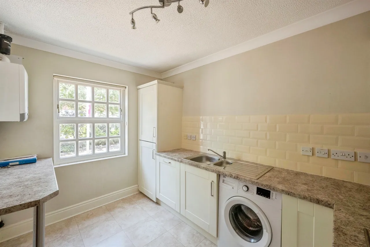 Bedford Court, Bawtry, Doncaster, photo 5