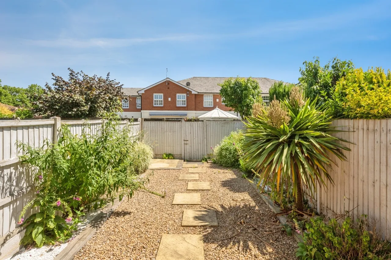 Bedford Court, Bawtry, Doncaster, photo 11