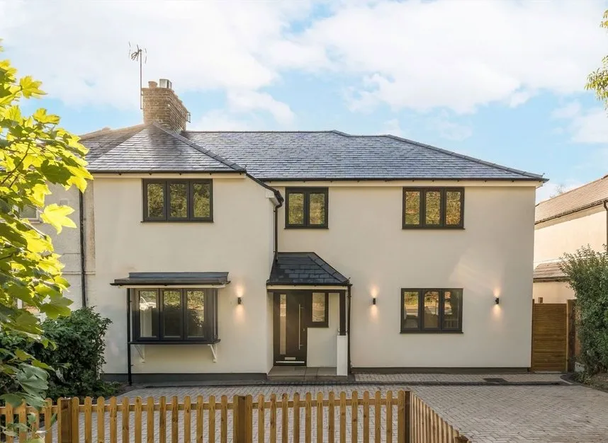 4 bed house for sale, Portsmouth Road, Thames Ditton, KT7