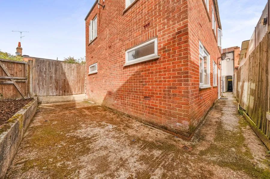 Northbrook Street, Newbury, RG14, photo 12