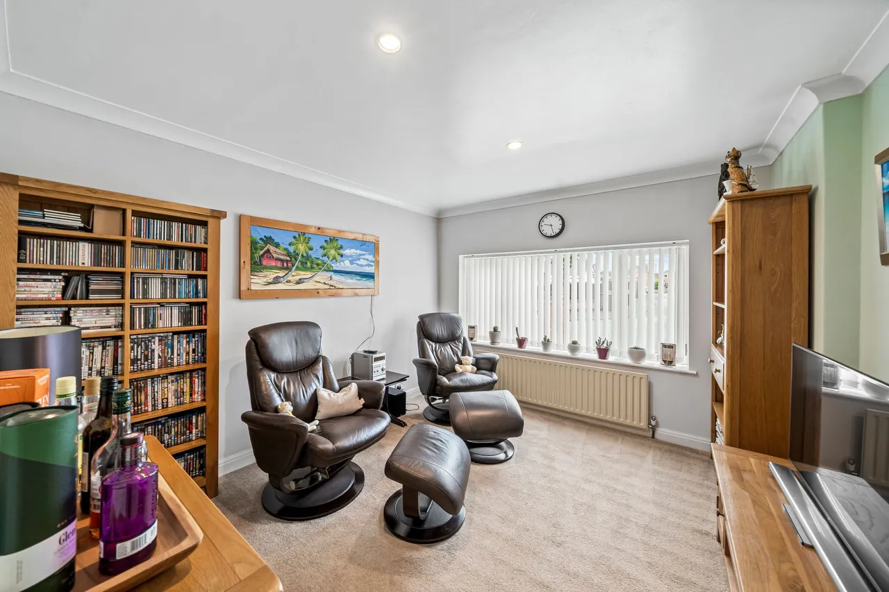 Diane Road, Ashton-In-Makerfield, Wigan, Wigan, WN4 8SY, photo 13
