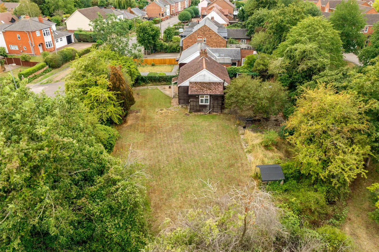 Cosgrove Road, Old Stratford, MK19, photo 5