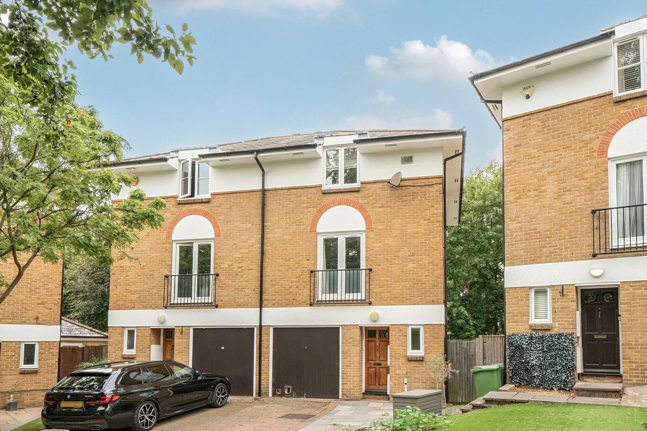 4 bed house for sale — St. Josephs Vale, SE3