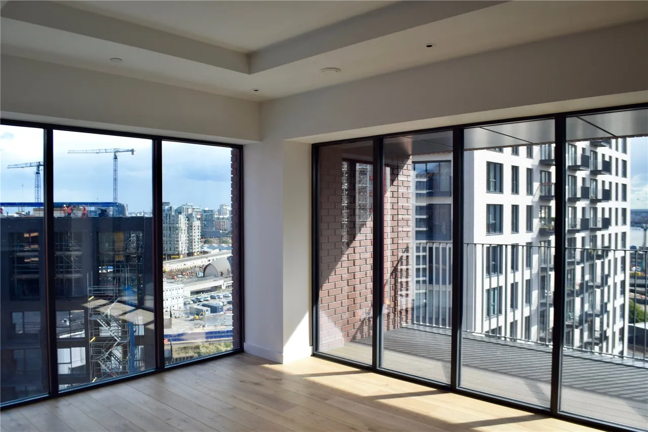 1 bed flat for sale, Hope Street, London, E14