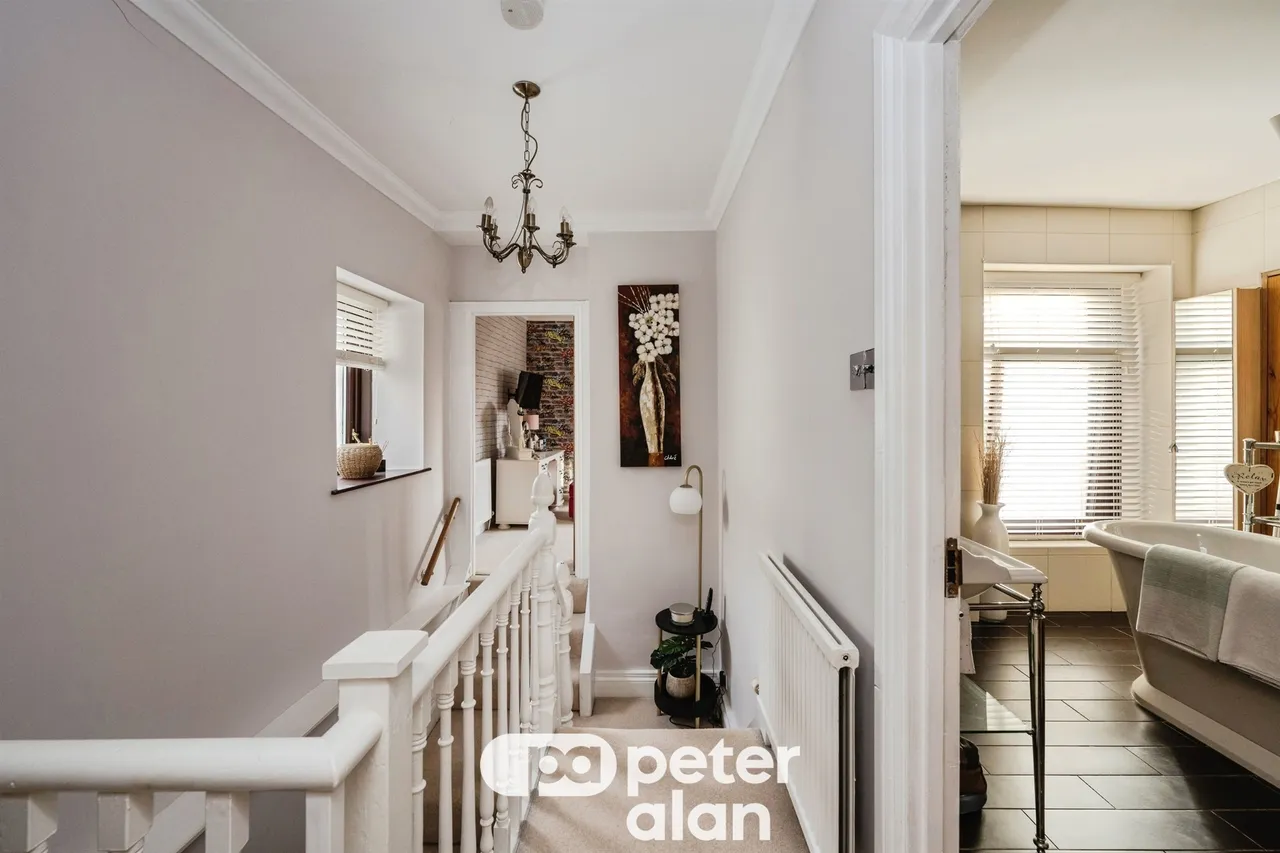 Henfaes Road, Neath, SA11, photo 7