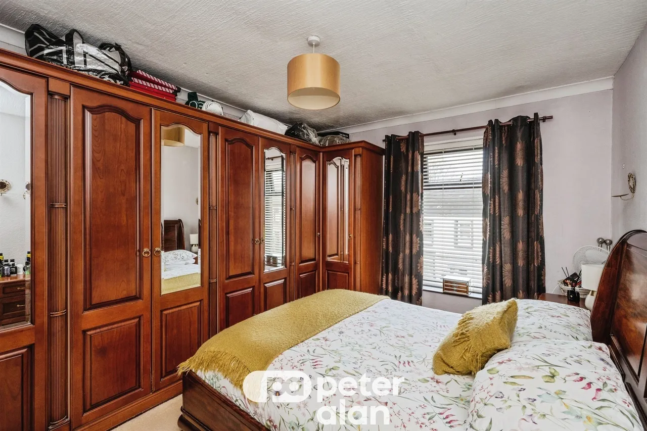 Henfaes Road, Neath, SA11, photo 11