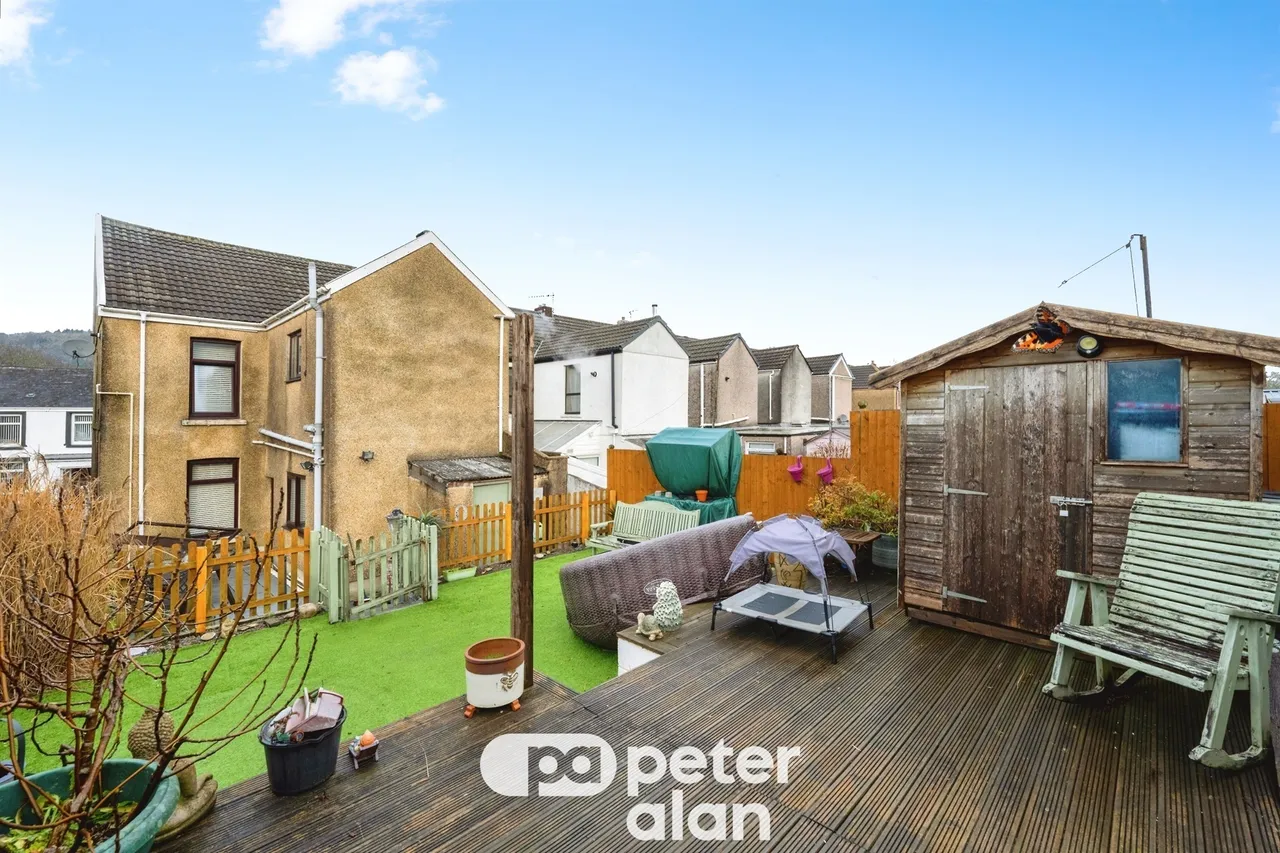 Henfaes Road, Neath, SA11, photo 10