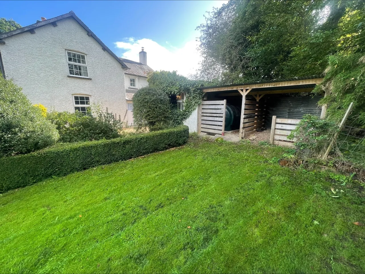 Llangernyw, LL22, photo 2