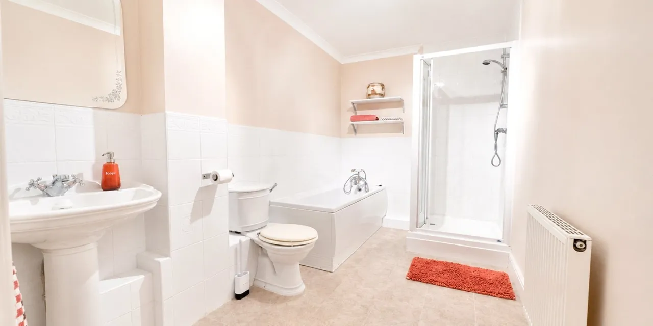 Thingwall Road, Irby, CH61, photo 9