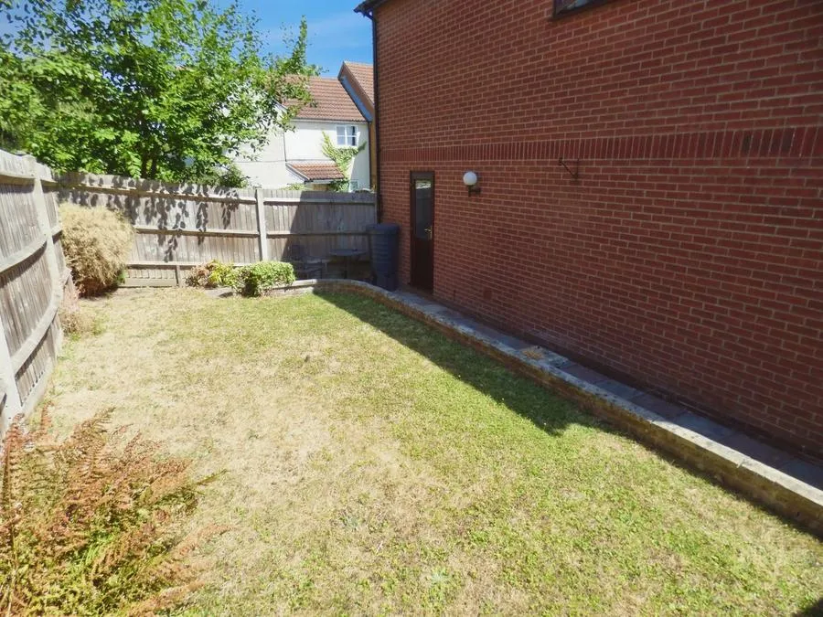 Cheltenham Gardens, Hedge End, SO30, photo 13