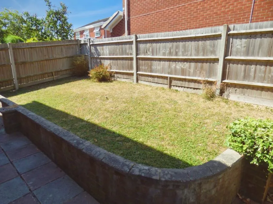Cheltenham Gardens, Hedge End, SO30, photo 12
