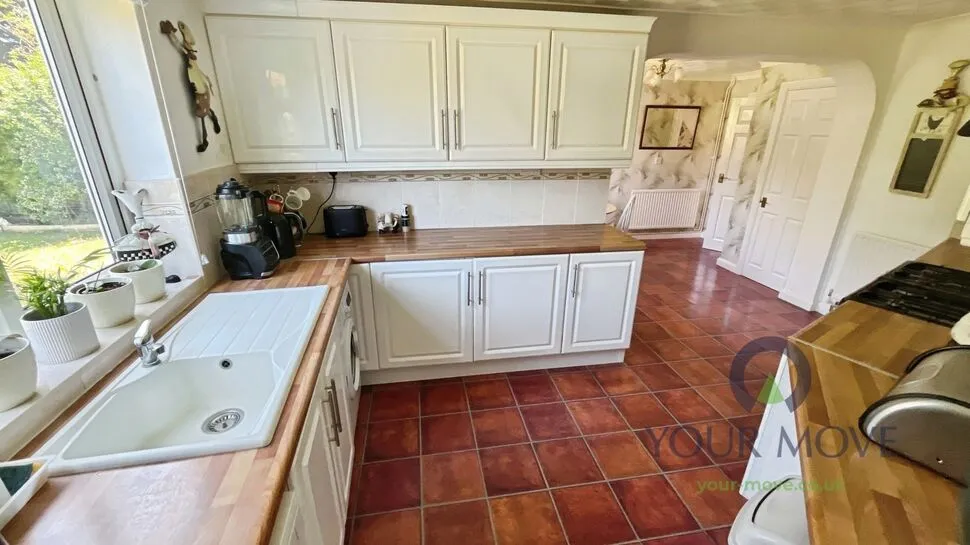 Cotswold Close, Bedford, MK41, photo 13