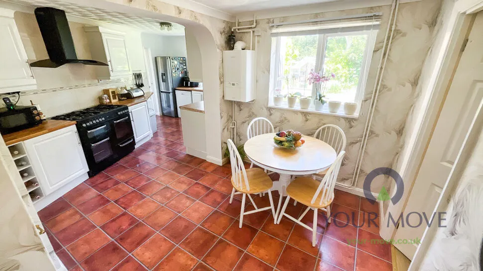 Cotswold Close, Bedford, MK41, photo 2