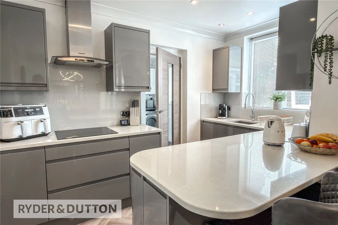 Shackliffe Road, Moston, M40, photo 3