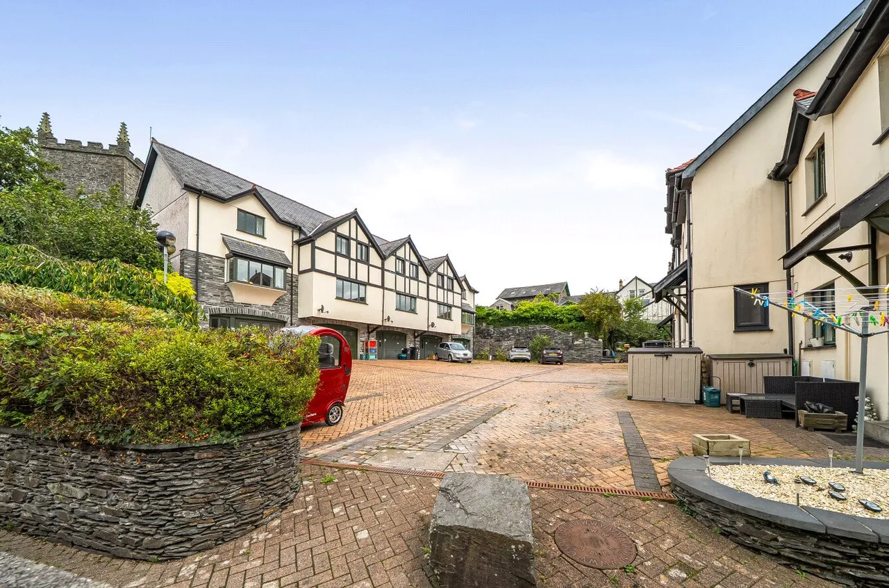 Tan Yr Eglwys, Machynlleth, photo 17