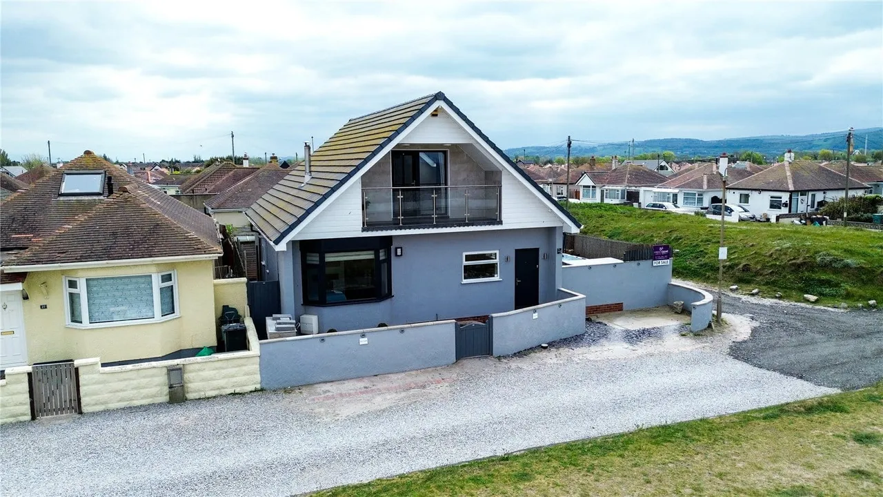 The Promenade, Kinmel Bay, LL18 5NL, photo 27