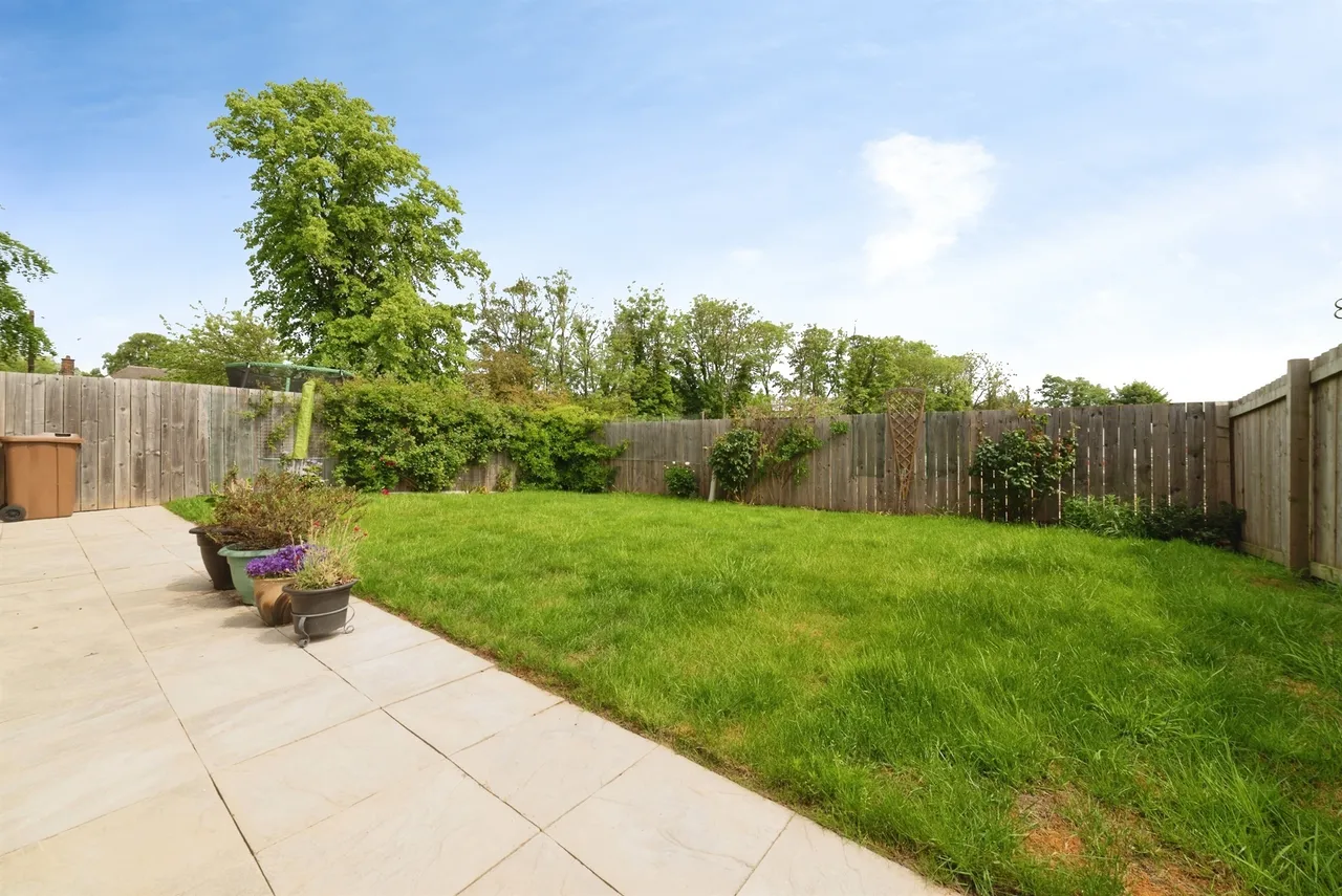 Wordsworth Avenue, Kirk Ella, HU10, photo 19