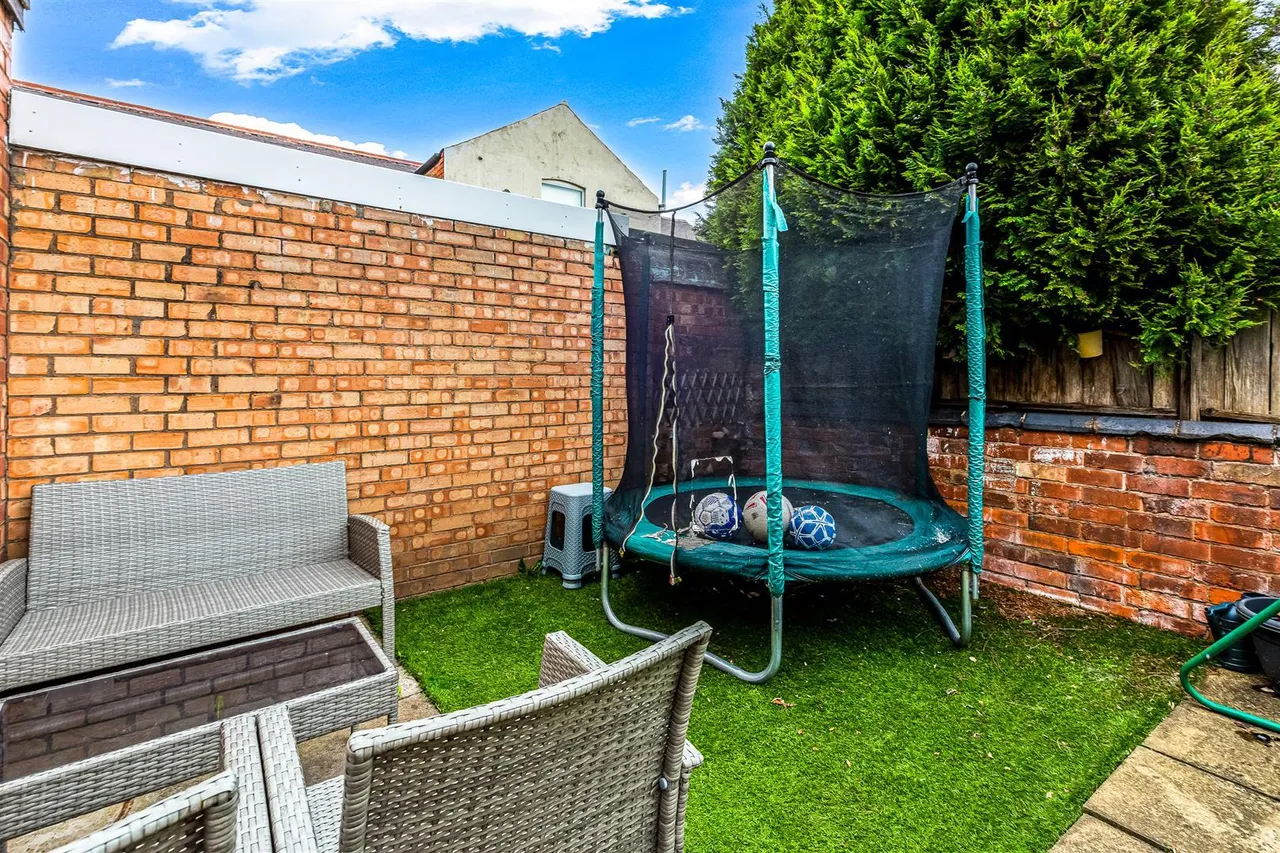 Vernon Road, Aylestone, LE2, photo 14