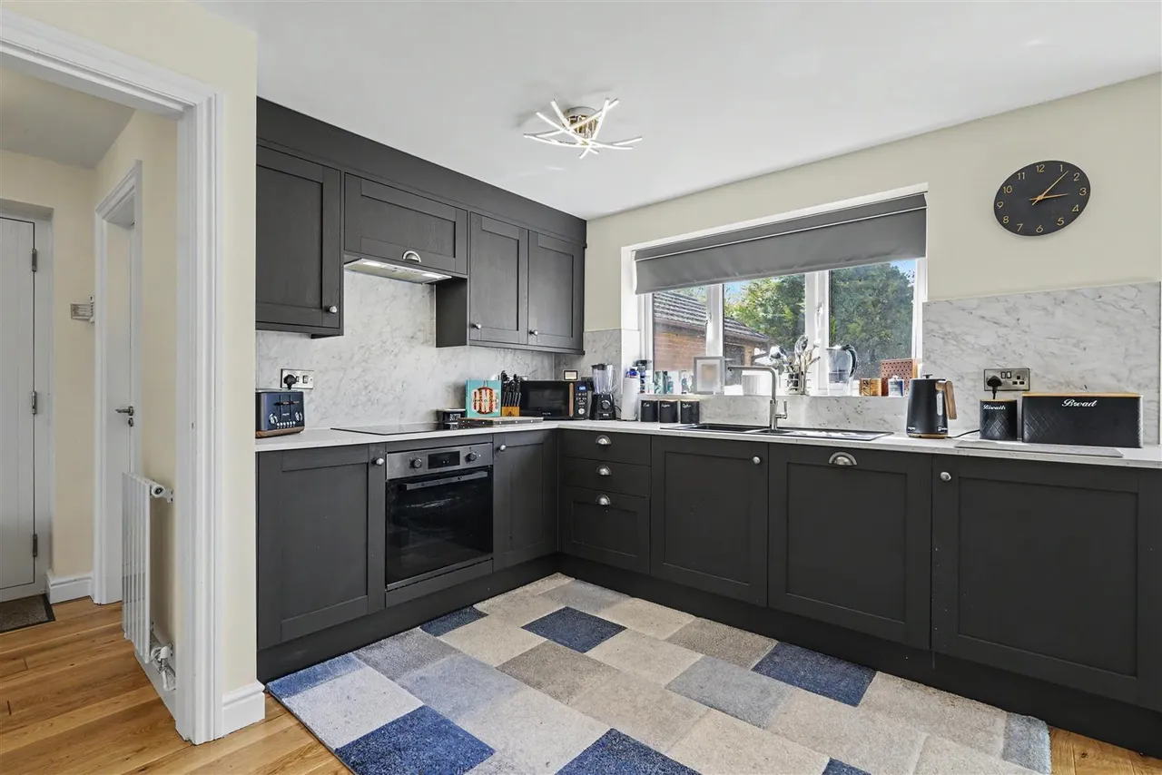 Sandwell Close, Long Eaton, NG10, photo 3