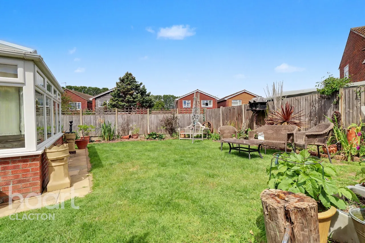 Sheriffs Way, Clacton-On-Sea, CO15, photo 14