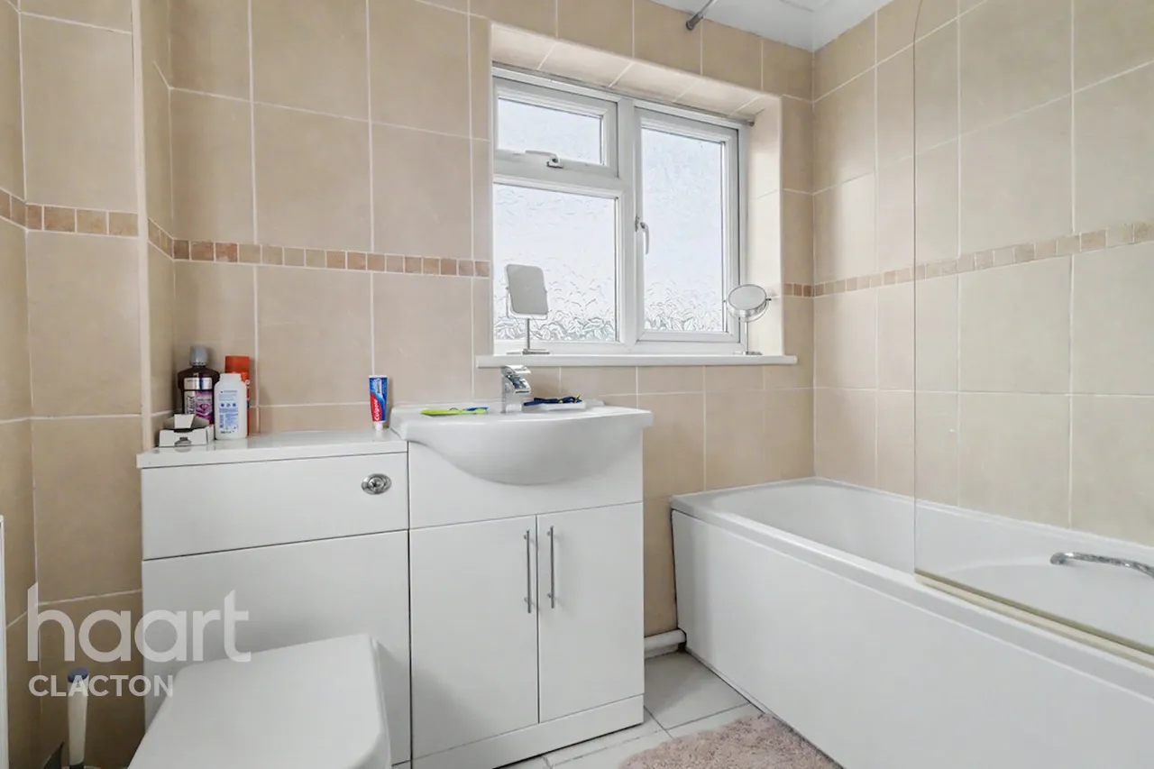 Sheriffs Way, Clacton-On-Sea, CO15, photo 13