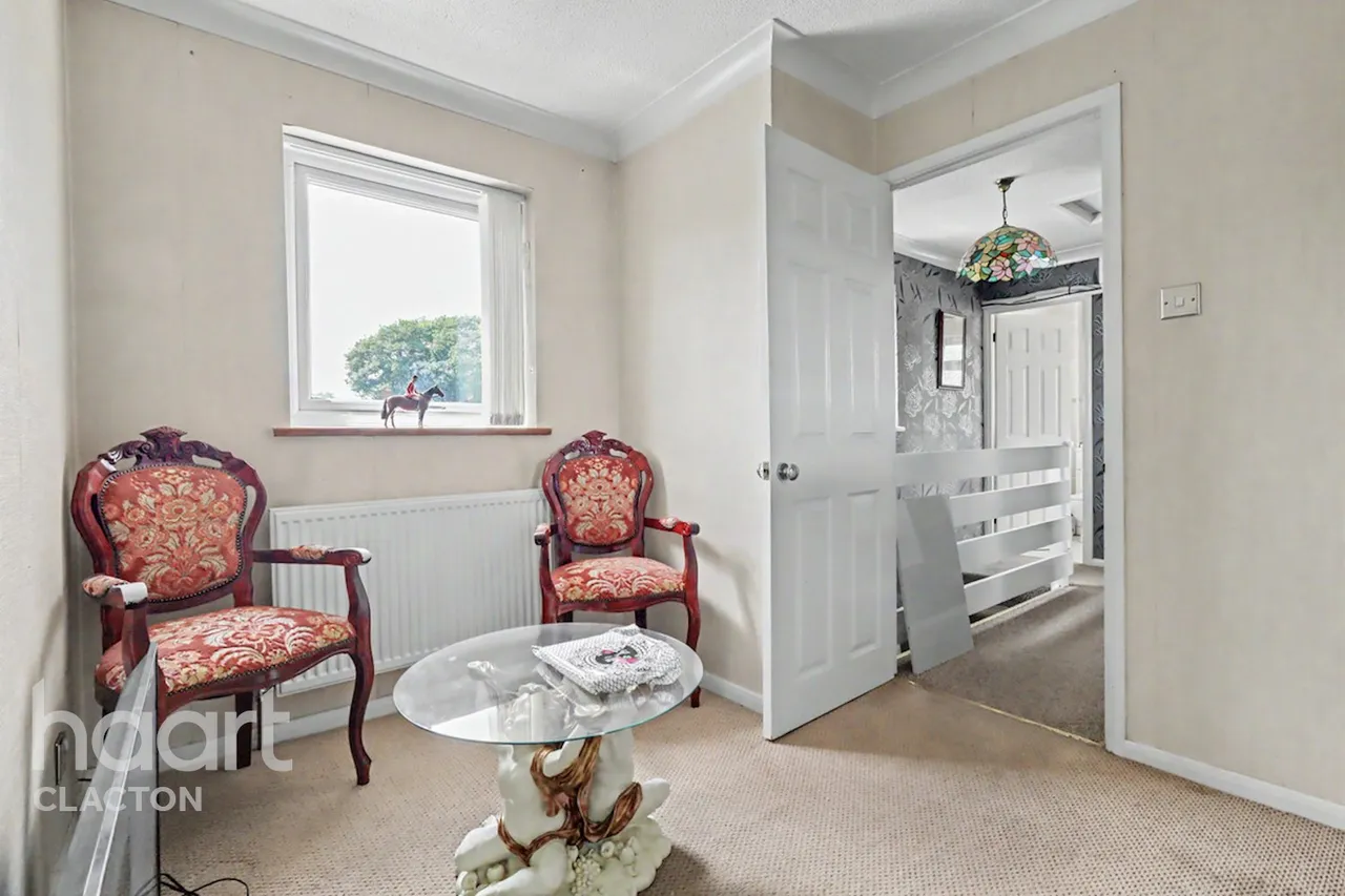 Sheriffs Way, Clacton-On-Sea, CO15, photo 10