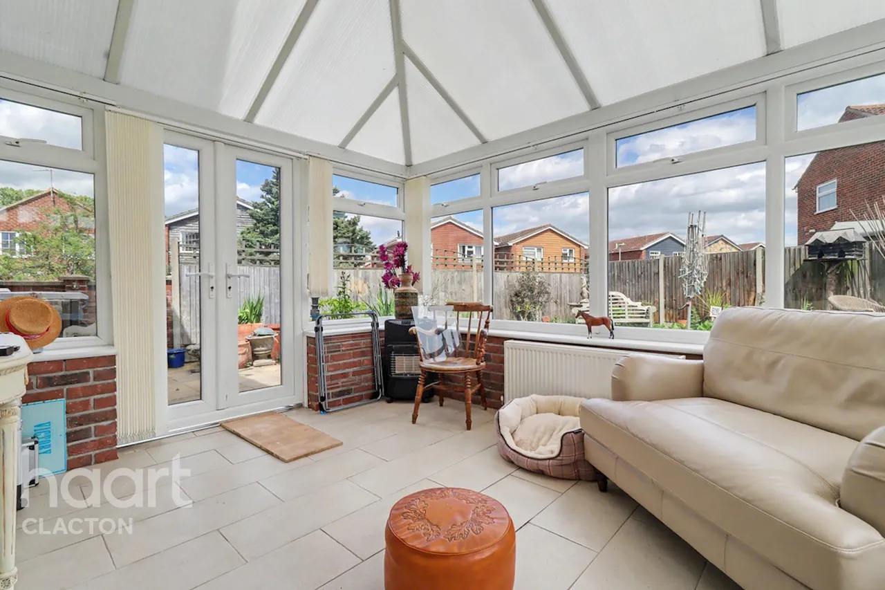 Sheriffs Way, Clacton-On-Sea, CO15, photo 4