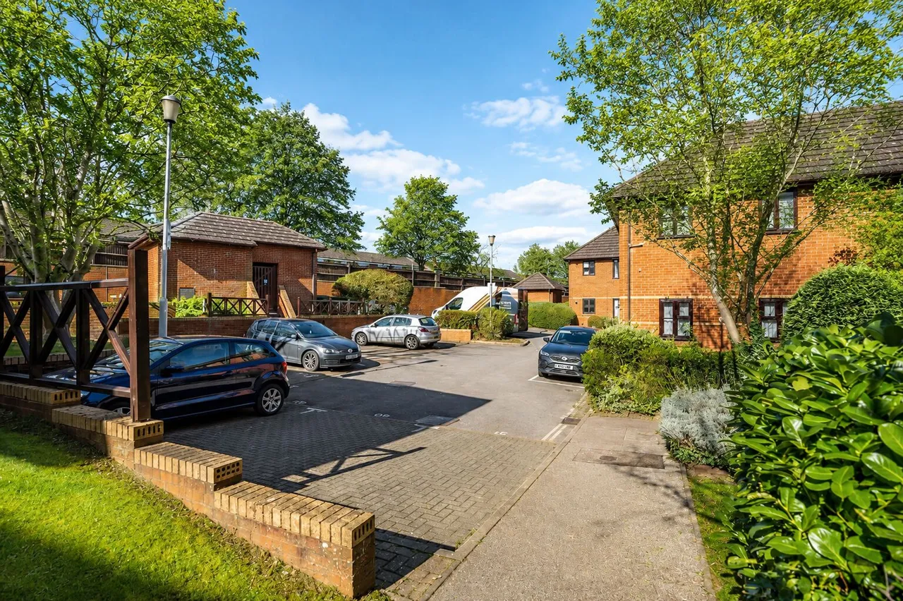 Station Road, Harpenden, AL5, photo 8