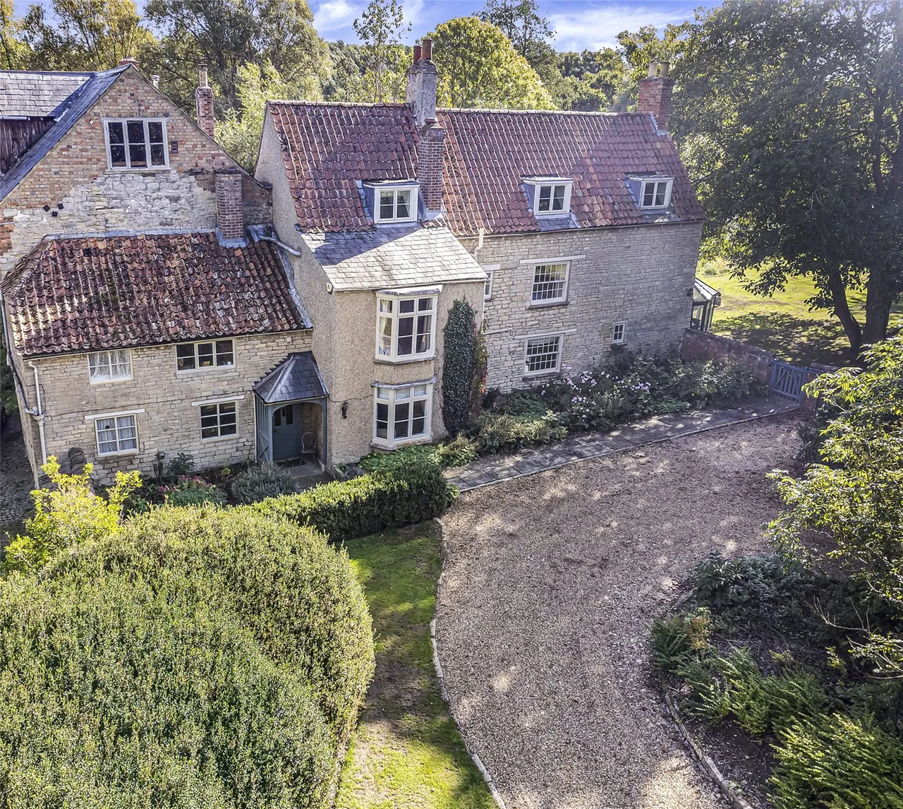 6 bed house for sale, Mill Lane, Islip, NN14