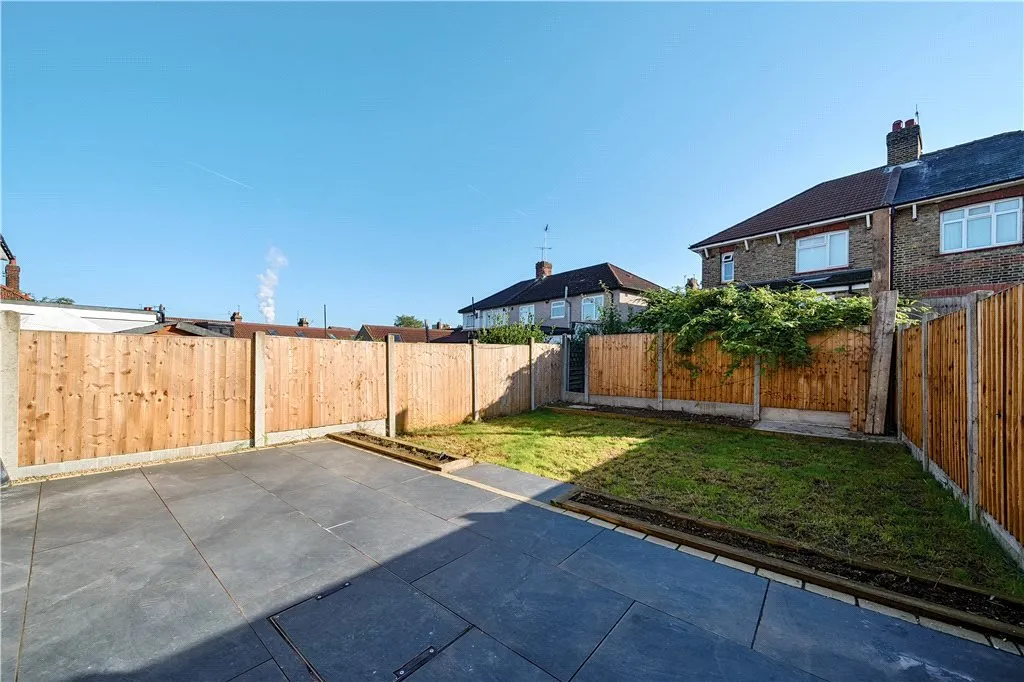 Edwards Road, DA17, photo 6