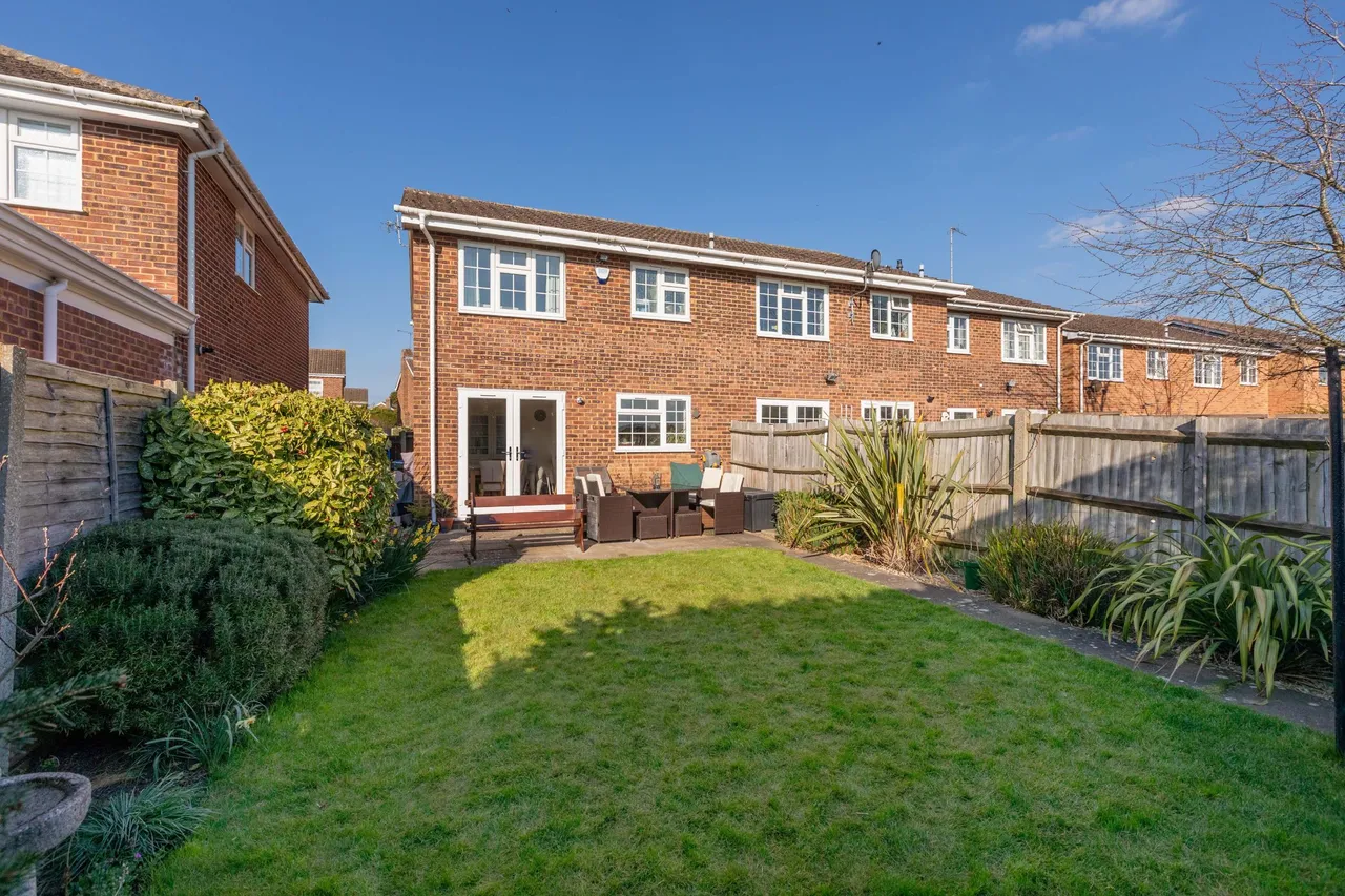 Cranbrook Drive, Maidenhead, Berkshire, photo 2