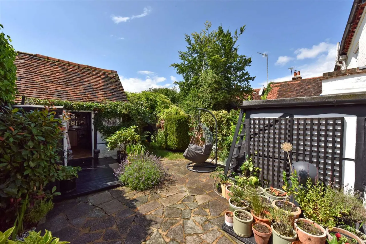 The Broadway, Amersham, Buckinghamshire, HP7 0HJ, photo 9